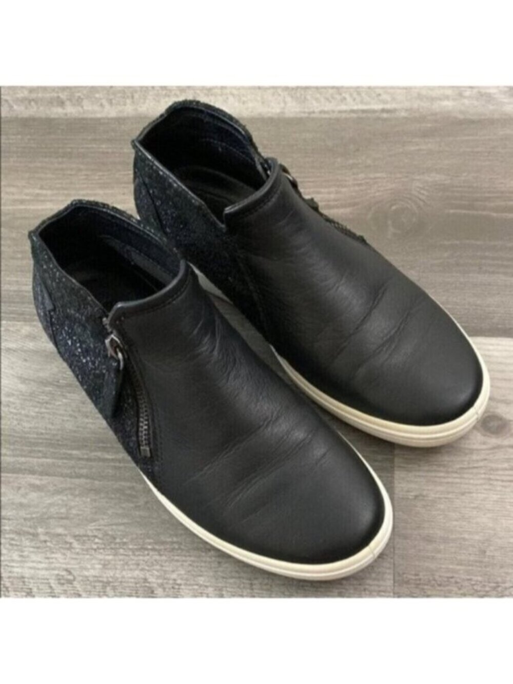 ECCO Shoes Womens 6.5 Black Soft 7 Leather Ankle Bootie Mix Media Zip Closure